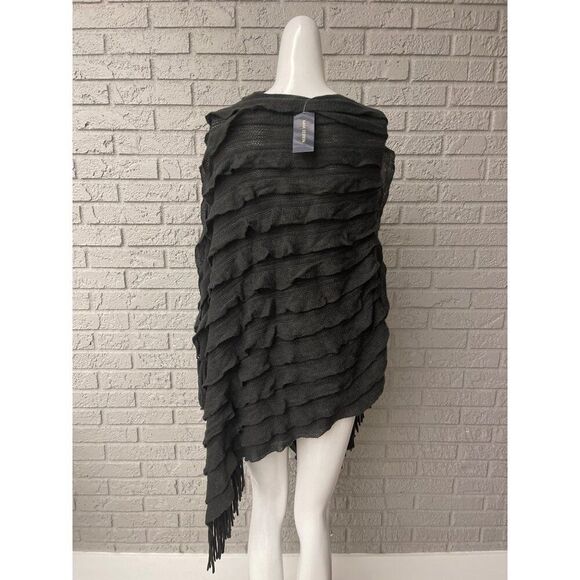 Max Edition Women Asymmetrical Knit Layered Fringe Shrug Ponch Size XS / S - Picture 4 of 11